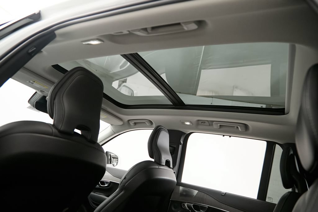 Certified 2024 Volvo XC90 B6 Ultimate AWD/4WD image 23