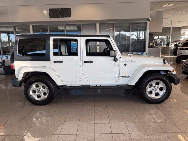 Used 2014 Jeep Wrangler Unlimited Sahara AWD/4WD image 2