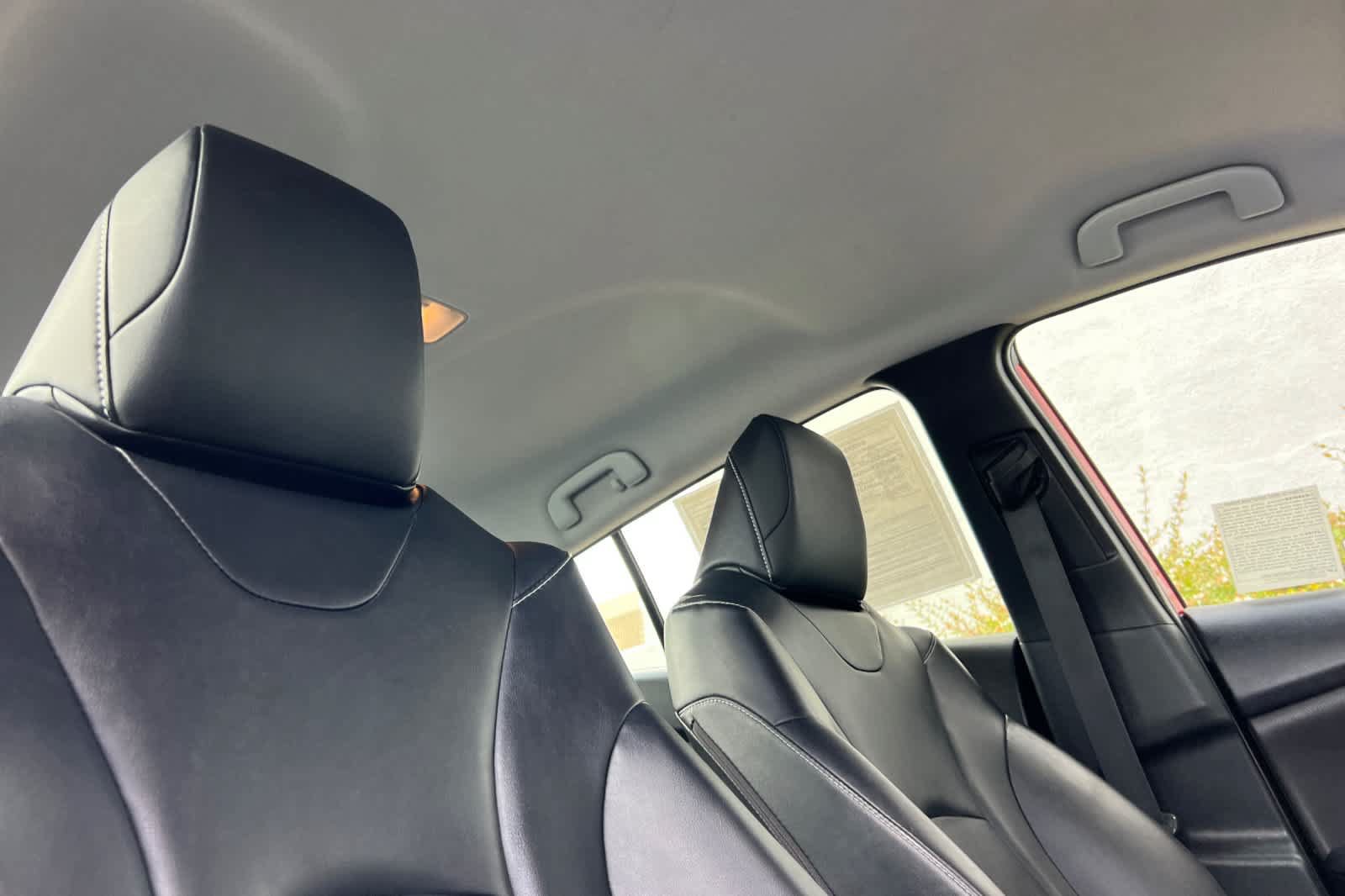 Certified 2022 Toyota Prius Prime Limited FWD image 17
