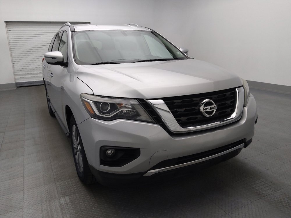 Used 2019 Nissan Pathfinder SV image 13