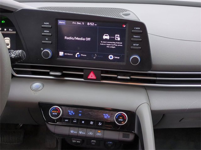 Certified 2022 Hyundai Elantra SEL w/ Preferred Accessory Package image 17