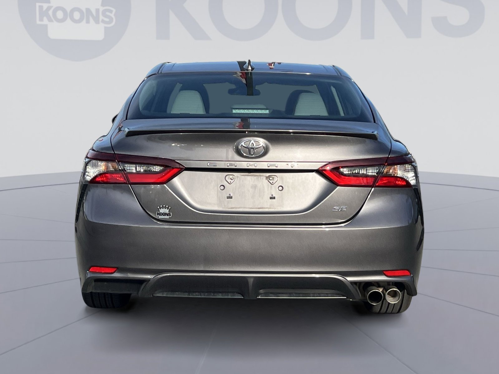 Used 2024 Toyota Camry SE image 5