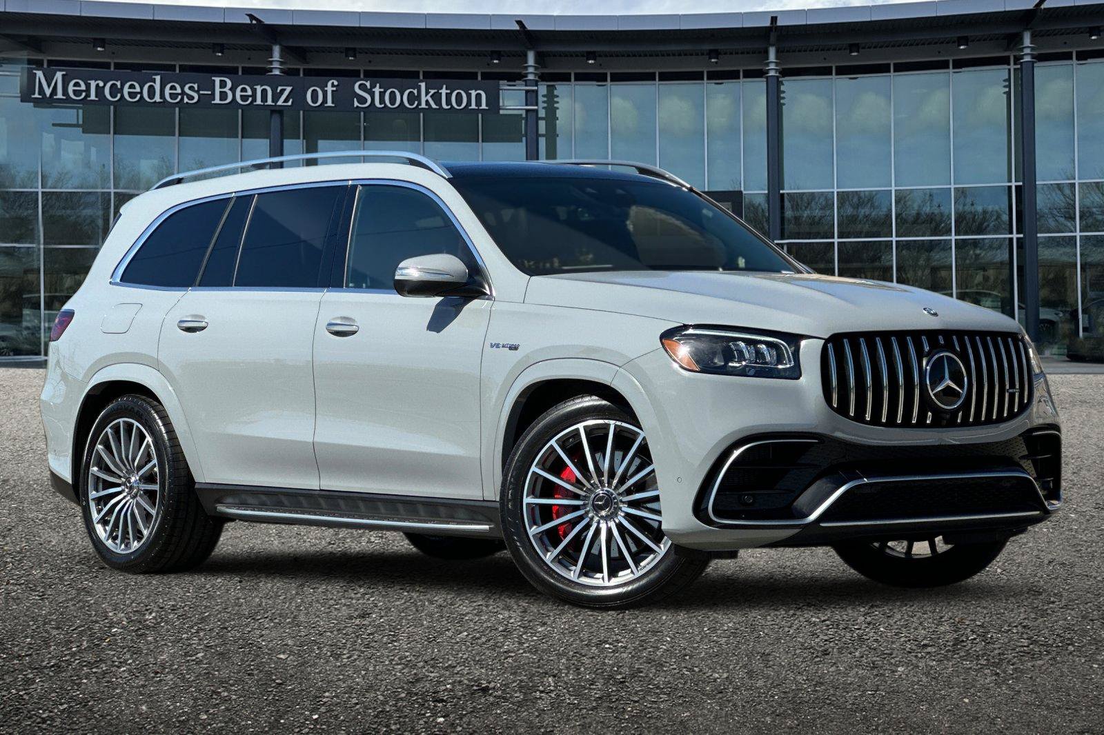Used 2025 Mercedes-Benz GLS 63 AMG 4MATIC image 2