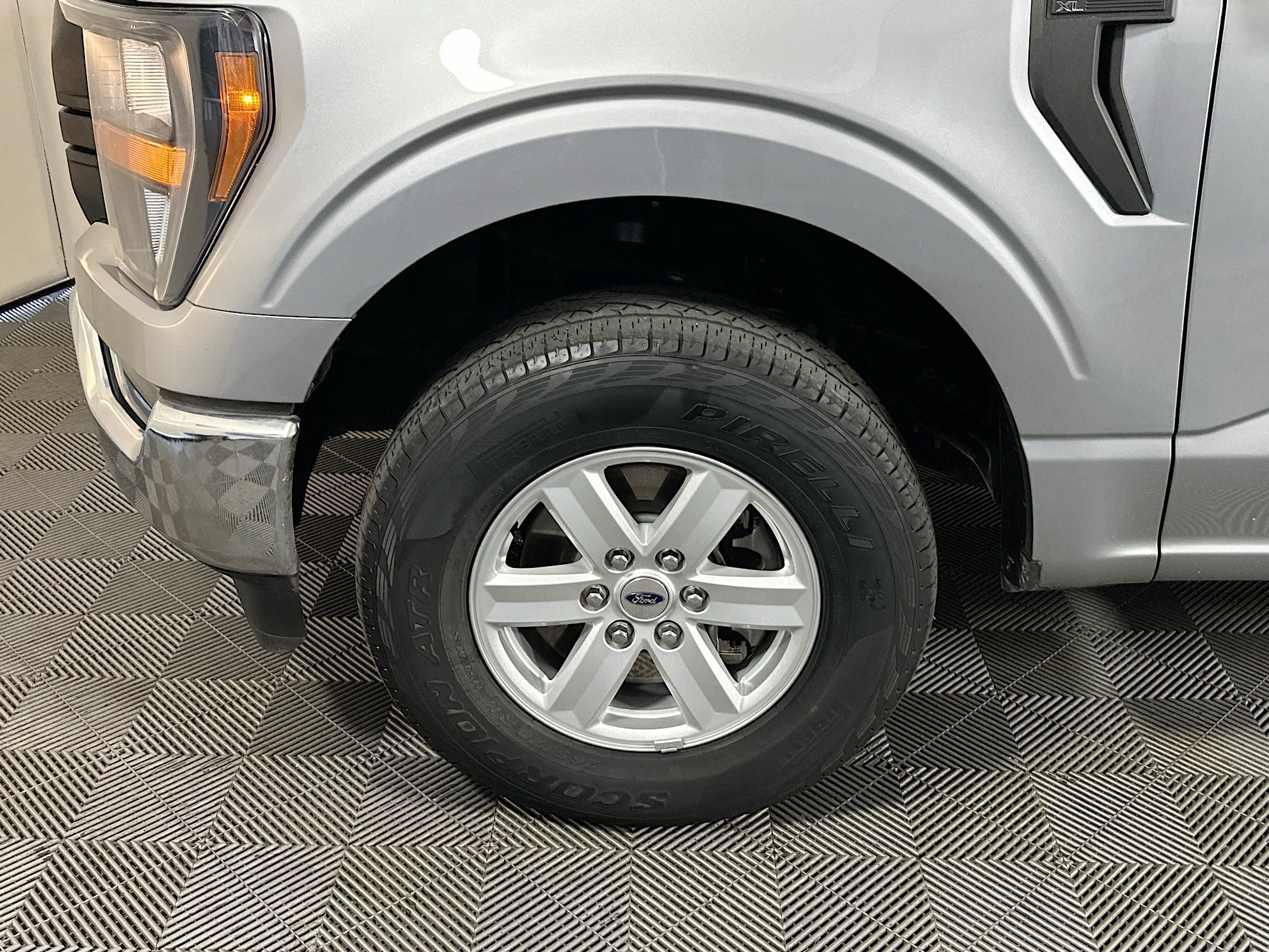 Used 2023 Ford F150 XL w/ XL Chrome Appearance Package AWD/4WD image 11