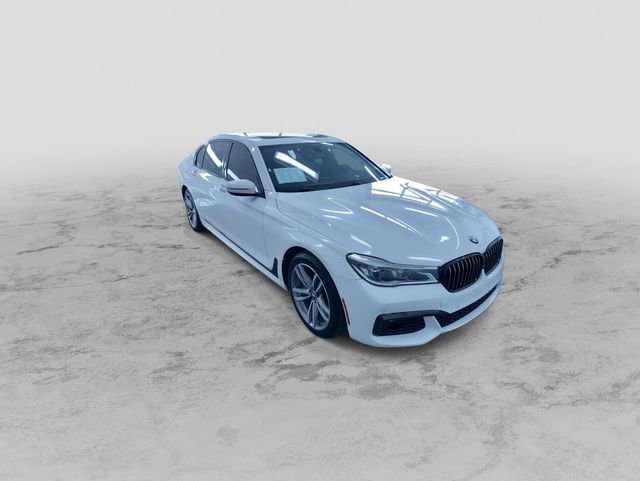 Used 2016 BMW 750i xDrive image 3