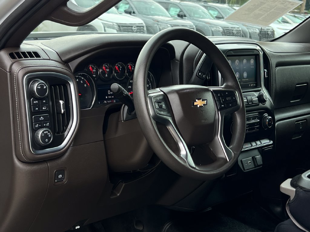 Used 2019 Chevrolet Silverado 1500 LT AWD/4WD image 5