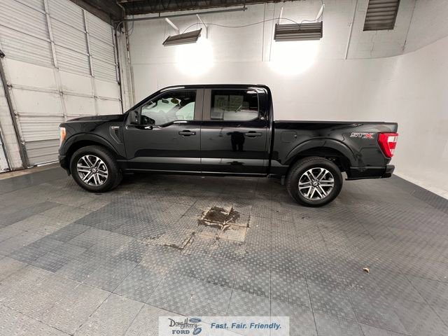 Used 2021 Ford F150 XL w/ STX Appearance Package RWD image 3