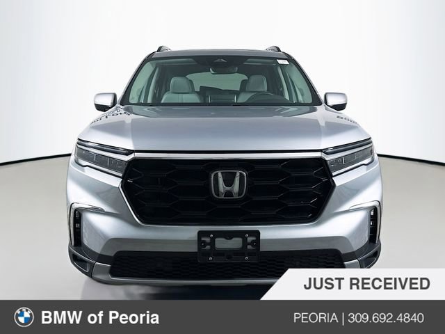Used 2023 Honda Pilot Touring image 2