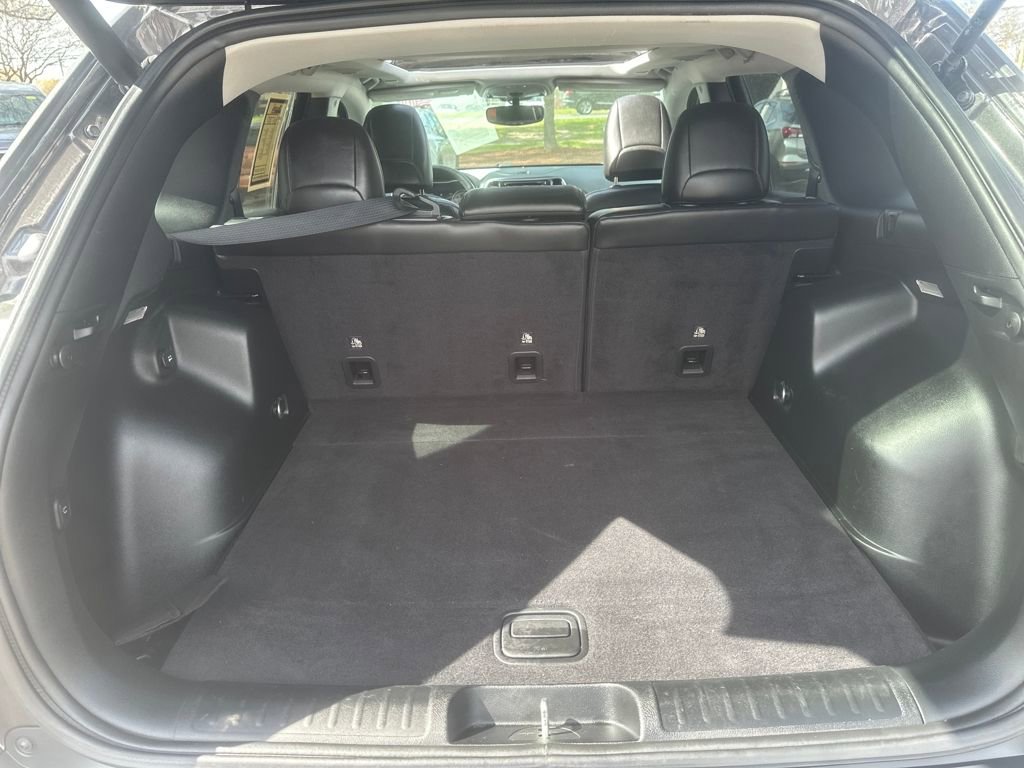 Used 2019 Jeep Cherokee Limited image 24