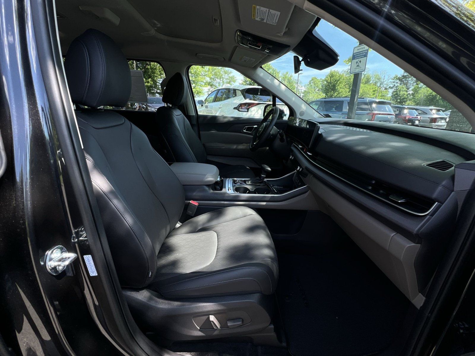New 2026 Kia Carnival SX FWD image 35