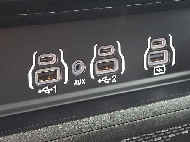 Used 2025 RAM 3500 Limited image 27