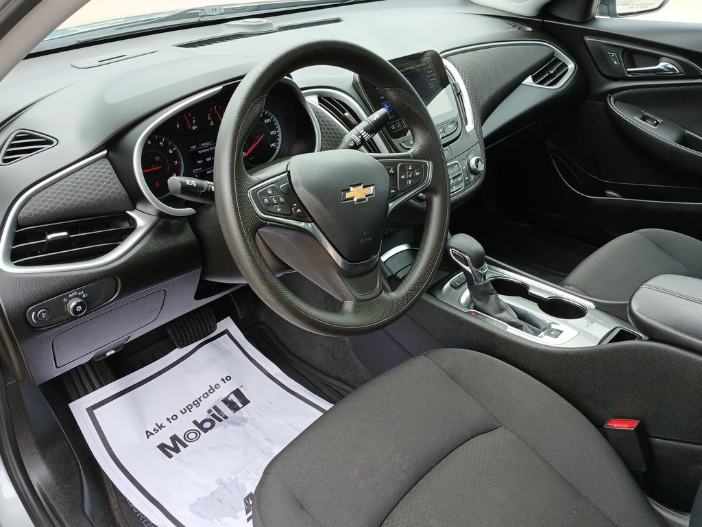 Used 2024 Chevrolet Malibu LT FWD image 10