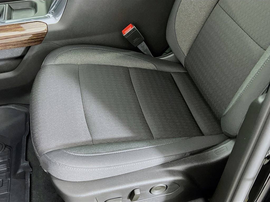 New 2026 GMC Sierra 1500 Elevation image 17