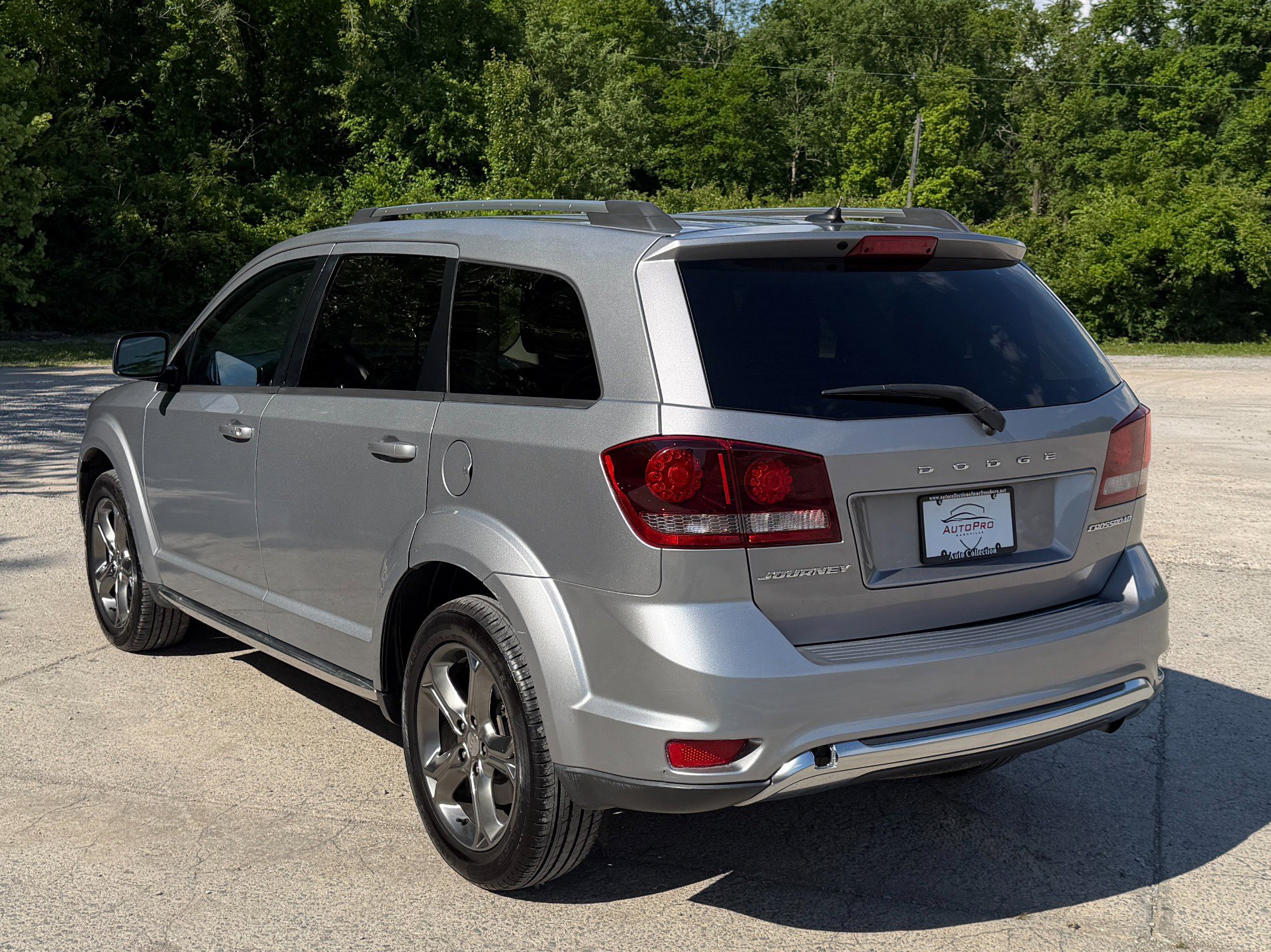 Used 2016 Dodge Journey Crossroad w/ Popular Equipment Group FWD image 4