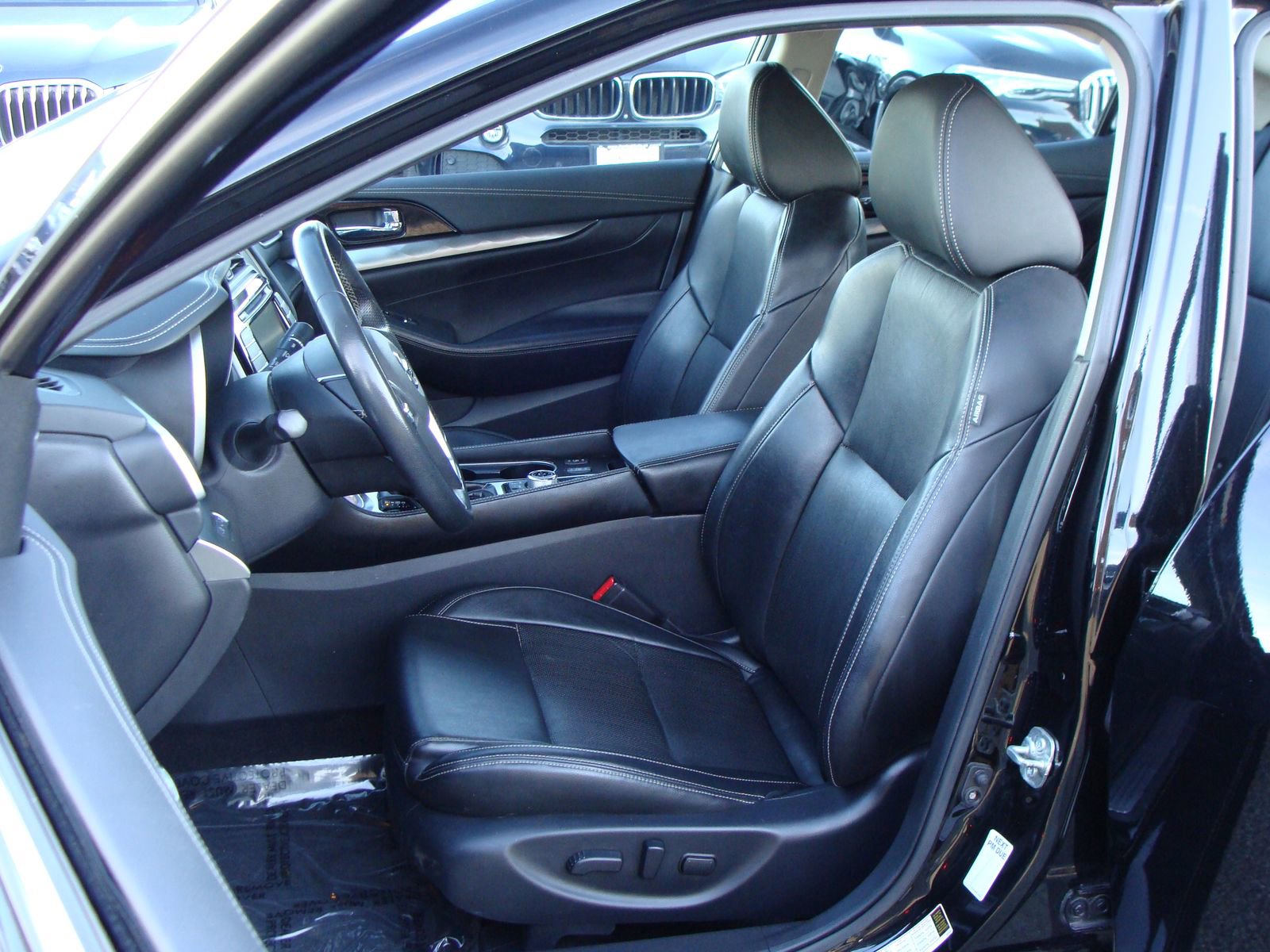 Used 2020 Nissan Maxima 3.5 SV w/ Floor Mat Group FWD image 7