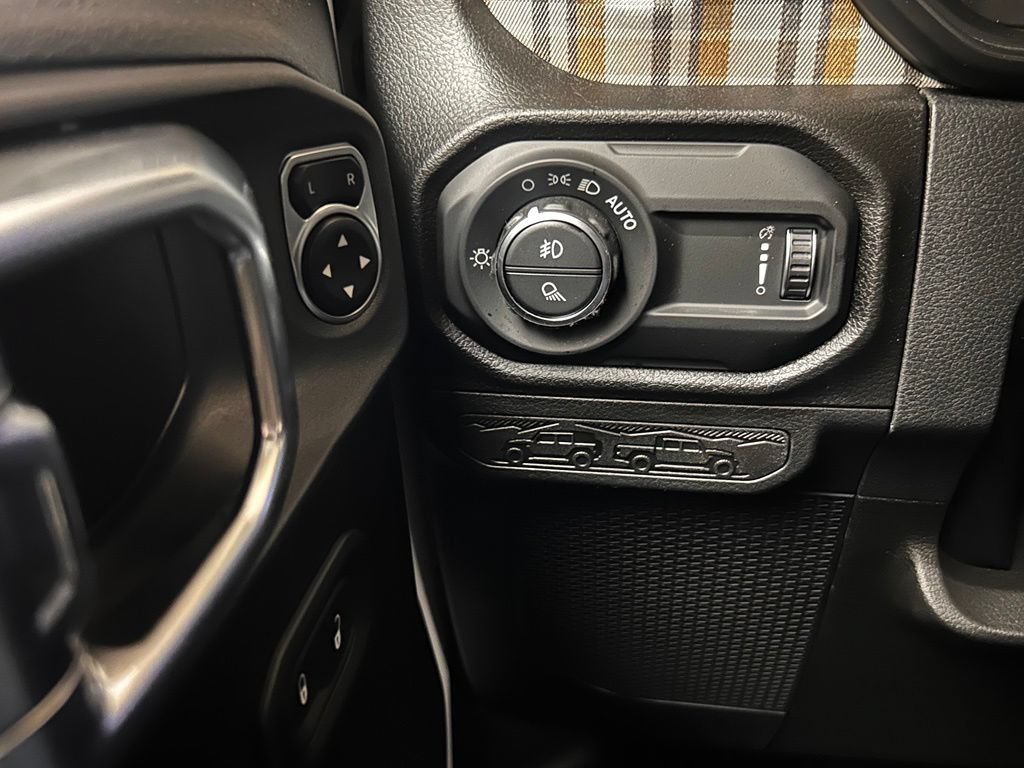 New 2026 Jeep Gladiator Sport AWD/4WD image 19