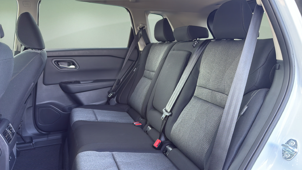 New 2026 Nissan Rogue SV AWD/4WD image 19