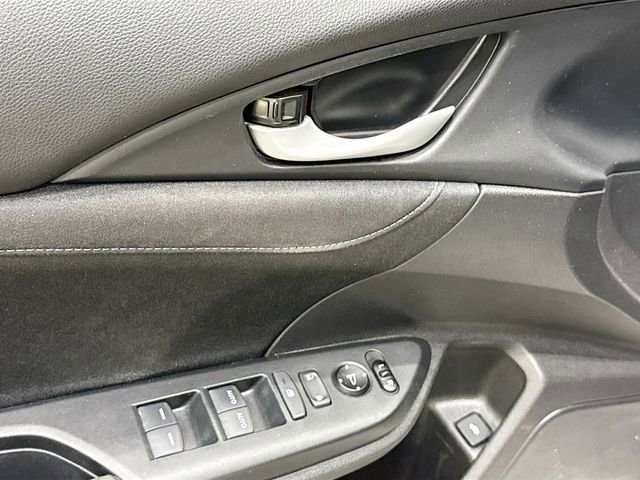 Used 2021 Honda Insight EX image 16