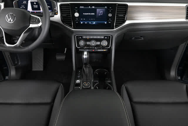 Certified 2023 Volkswagen Atlas SEL AWD/4WD image 19