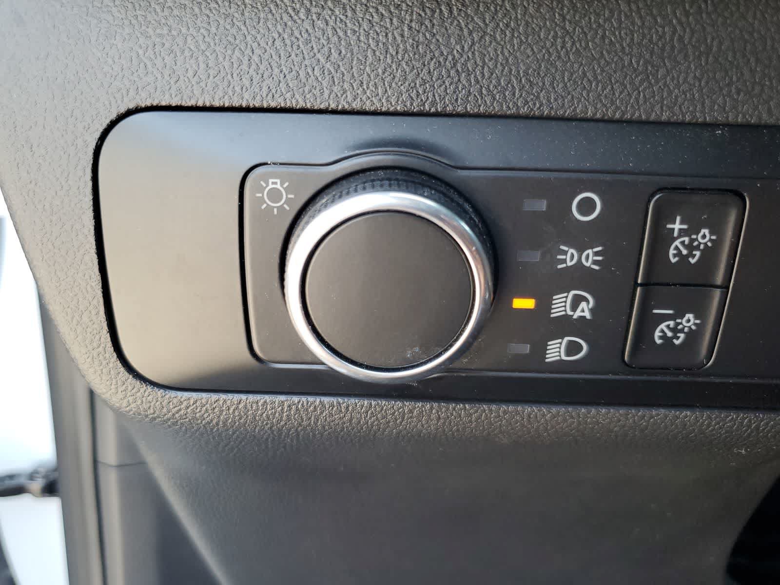 Used 2025 Ford Escape ST-Line FWD image 19