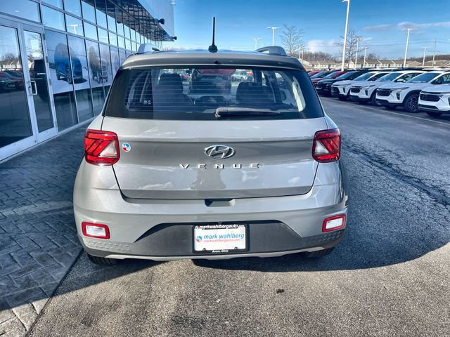 Used 2023 Hyundai Venue SEL w/ Cargo Package FWD image 29