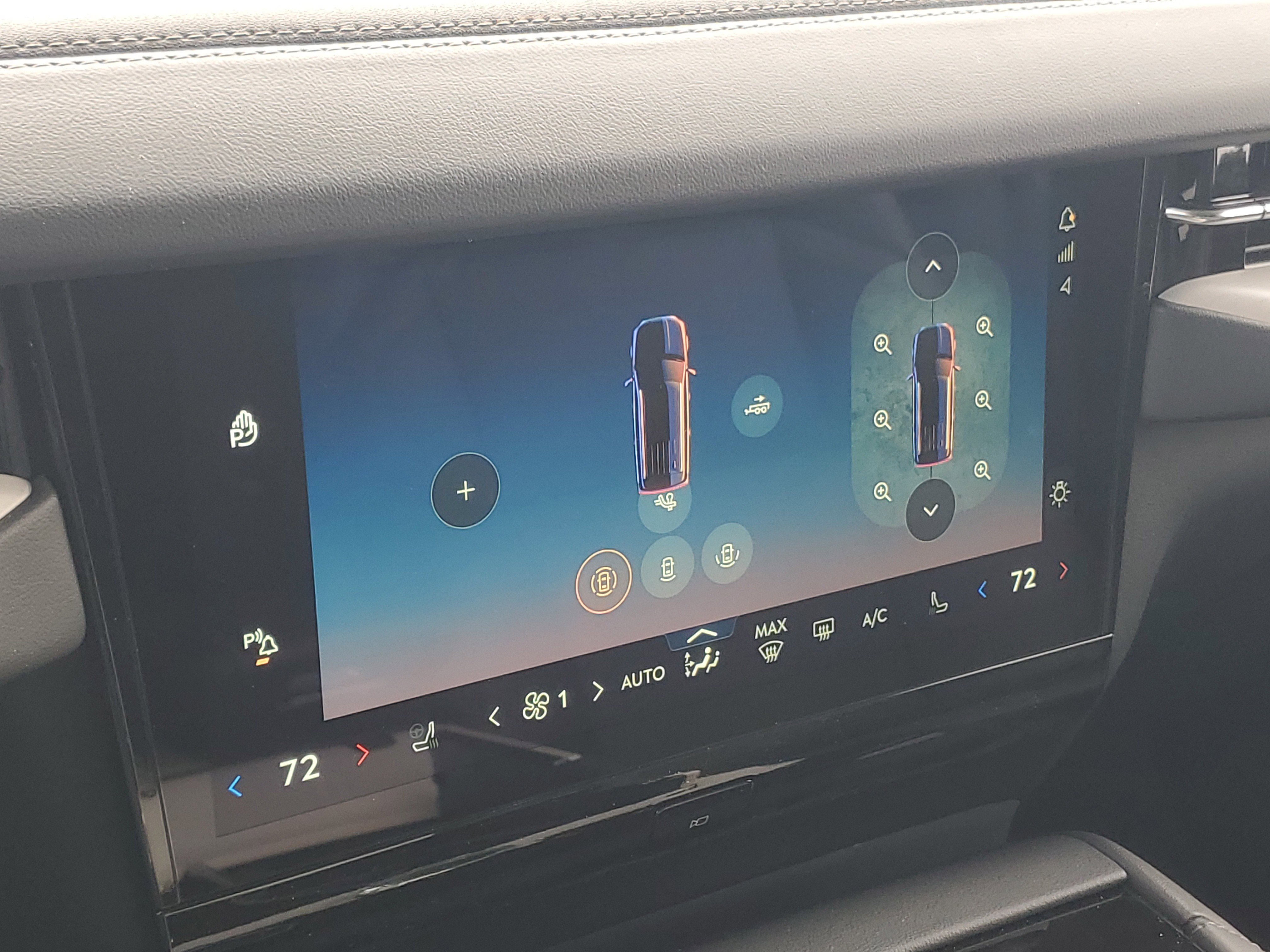 New 2026 Lincoln Navigator Premiere image 22