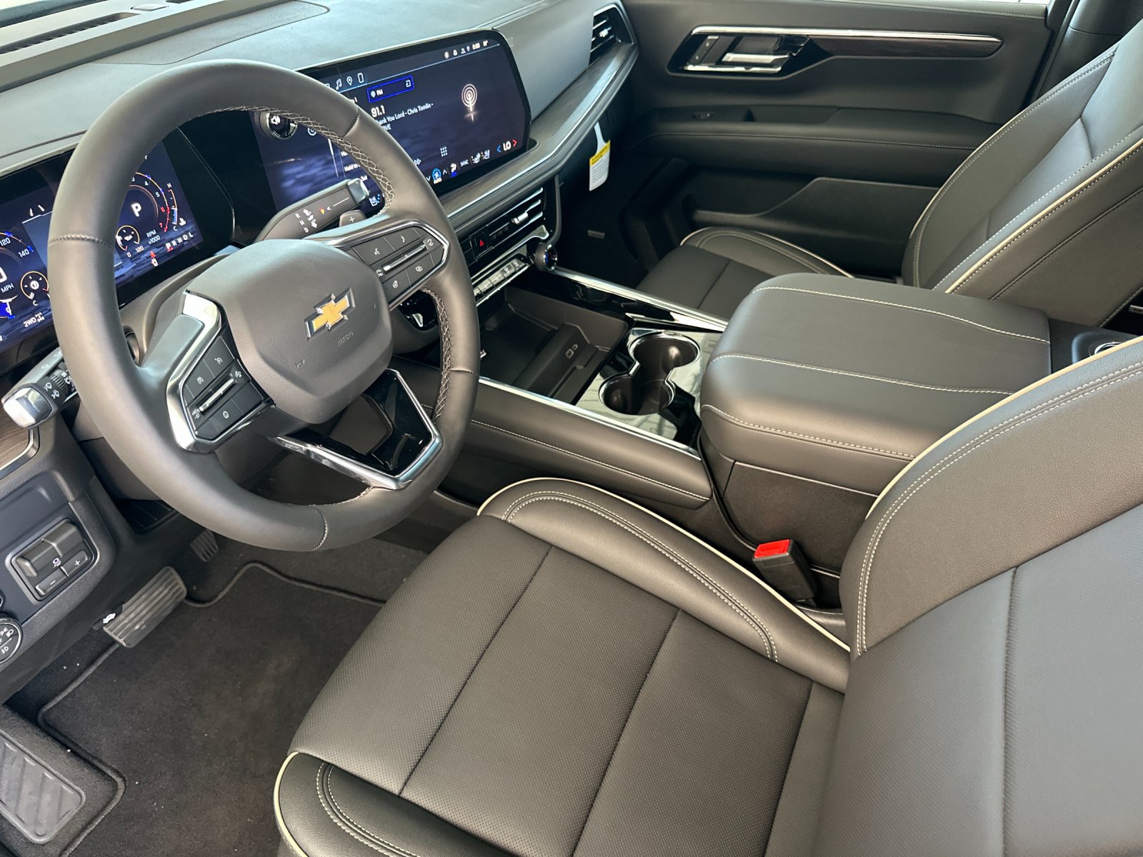 New 2026 Chevrolet Tahoe Premier w/ Sun And Tow Package AWD/4WD image 10