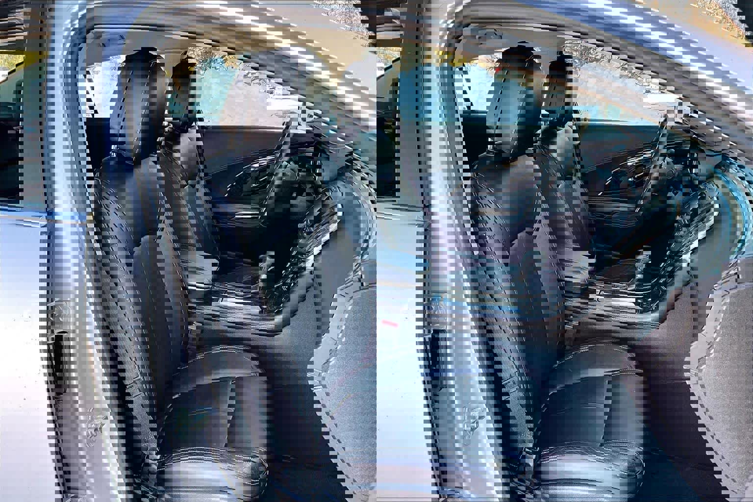 Used 2014 Buick LaCrosse Leather w/ Driver Confidence Package image 8