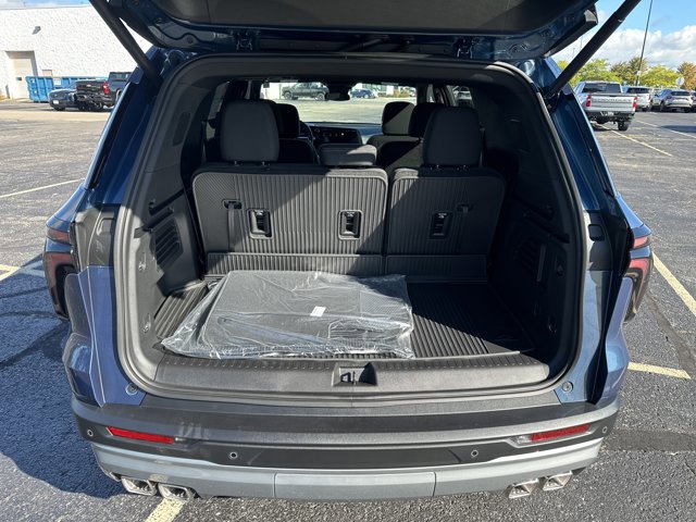 New 2026 Chevrolet Traverse LT w/ Sun and Wheel Package image 35