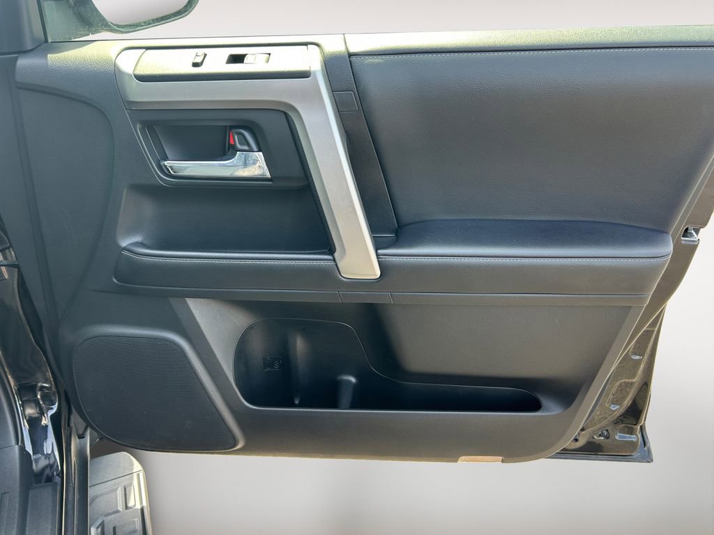 Used 2024 Toyota 4Runner SR5 Premium w/ Moonroof Package AWD/4WD image 26