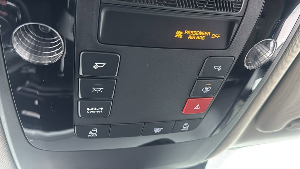New 2026 Kia Carnival FWD image 31