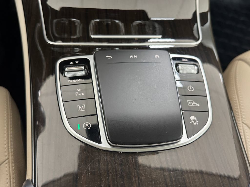 Used 2022 Mercedes-Benz GLC 300 4MATIC image 24