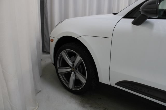 Used 2023 Porsche Macan Turbo AWD/4WD image 27