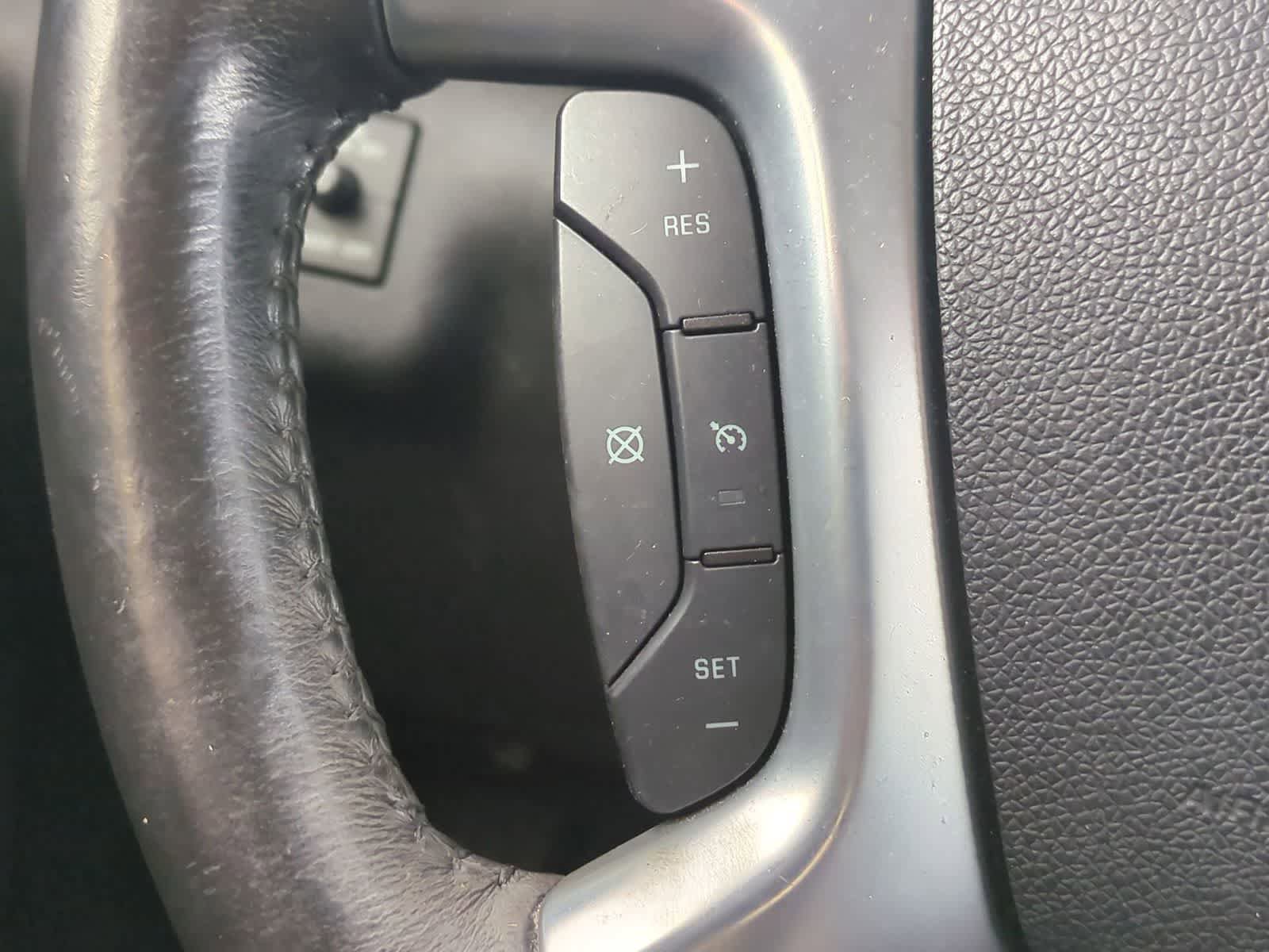 Used 2016 GMC Acadia SLE FWD image 24