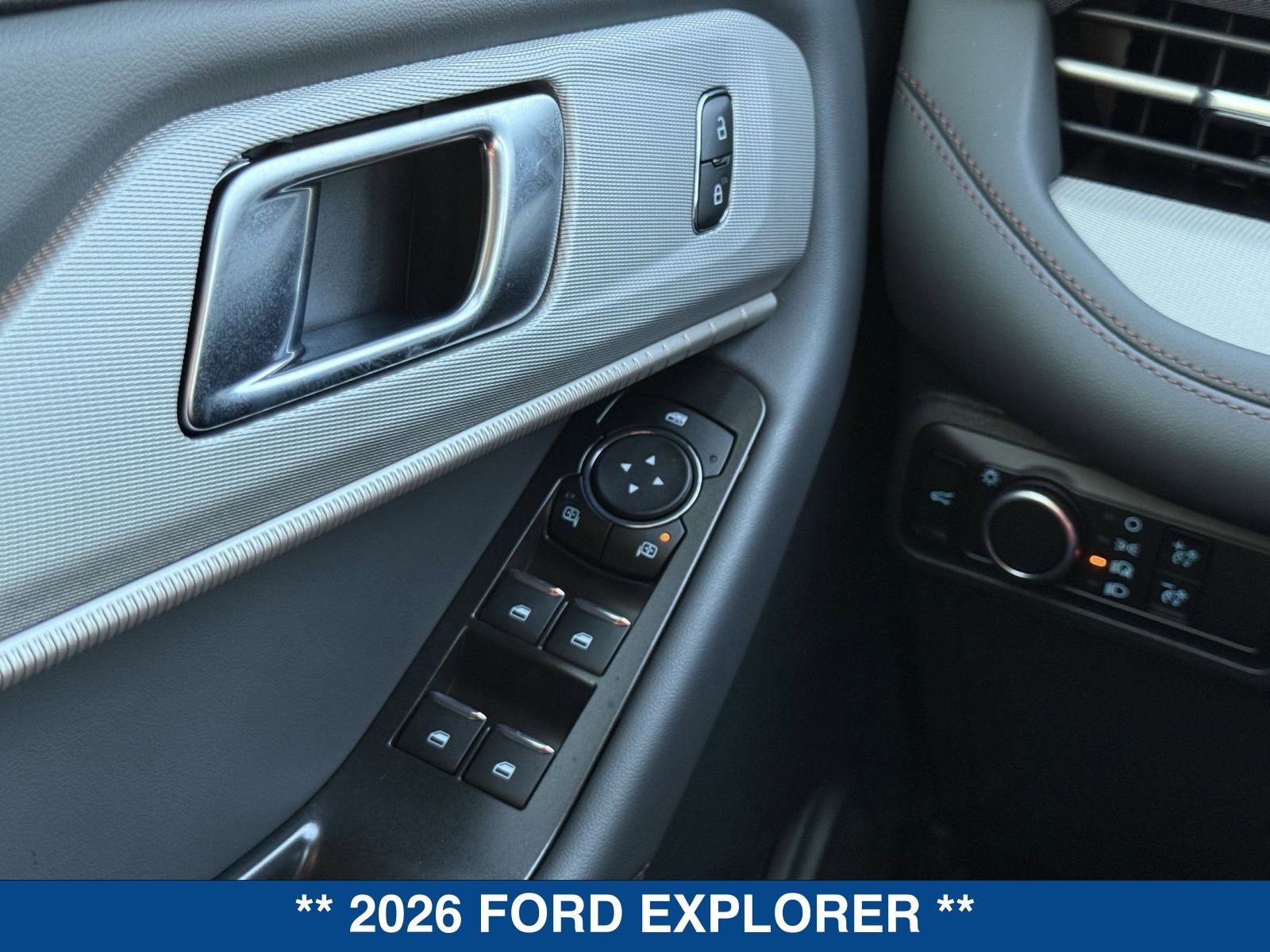 New 2026 Ford Explorer Active RWD image 20