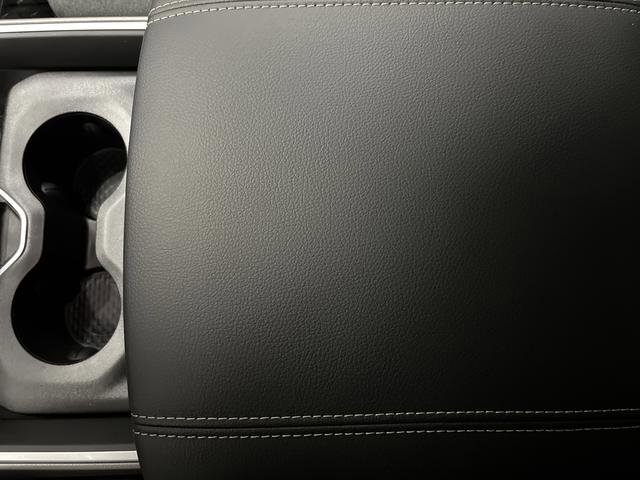 New 2026 RAM 1500 4x4 Crew Cab image 20