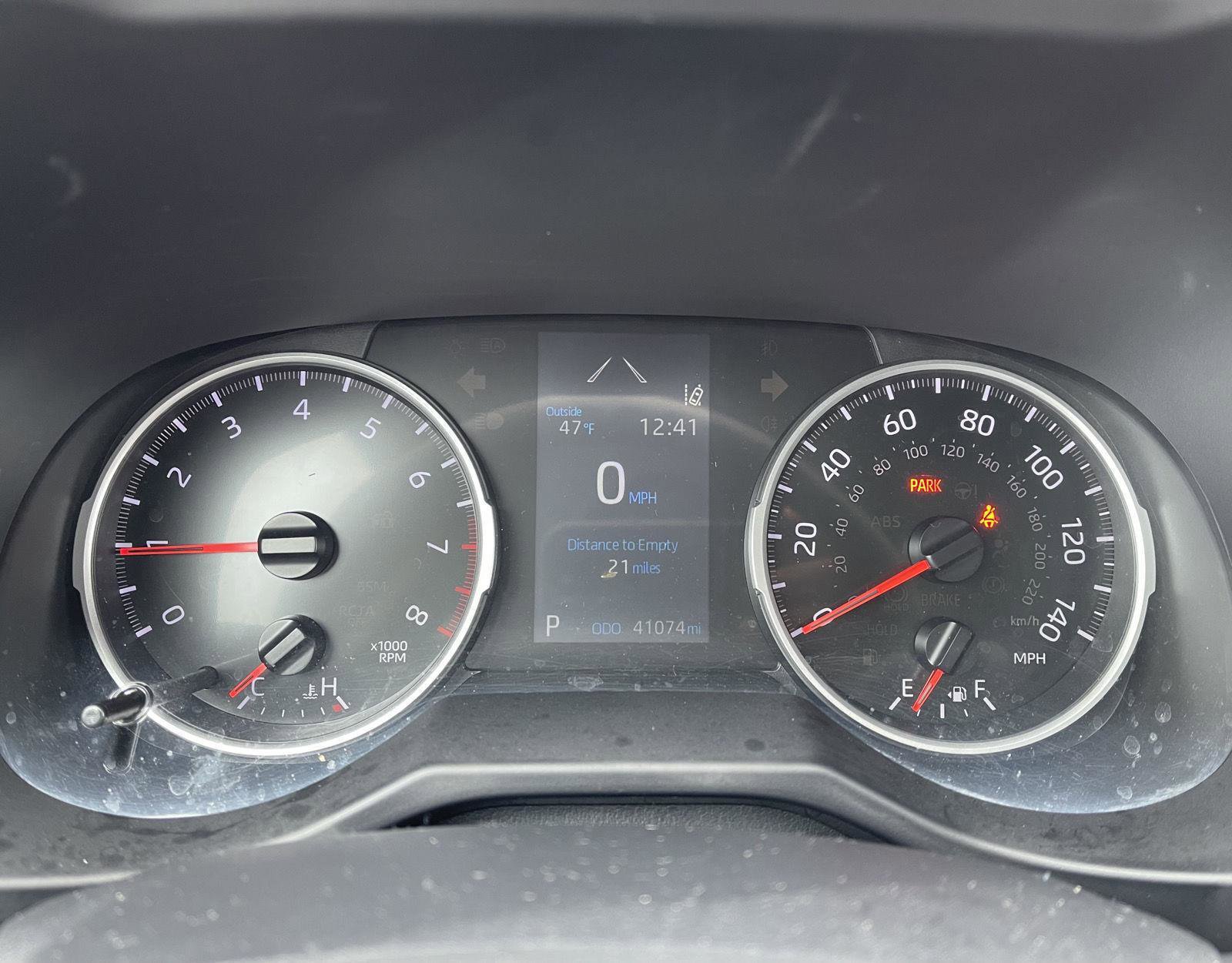 Used 2021 Toyota RAV4 XLE AWD/4WD image 7