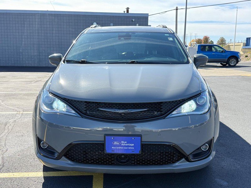 Used 2020 Chrysler Pacifica Touring-L Plus w/ Advanced Safetytec Group FWD image 12