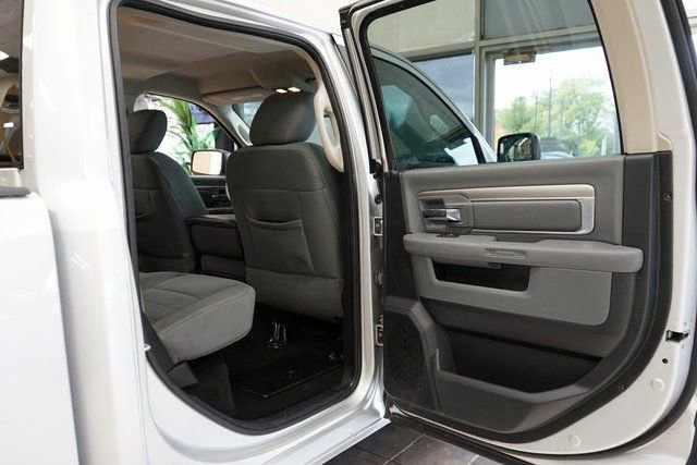 Used 2013 RAM 1500 Classic SLT w/ Premium Display Pkg image 39