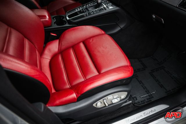 Used 2015 Porsche Macan Turbo image 77