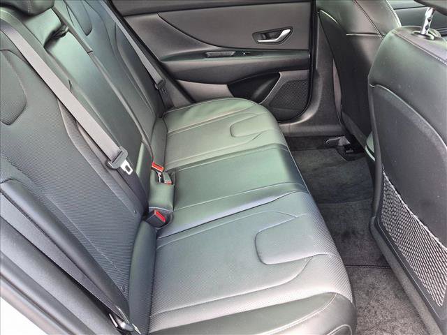 Used 2023 Hyundai Elantra Limited FWD image 27