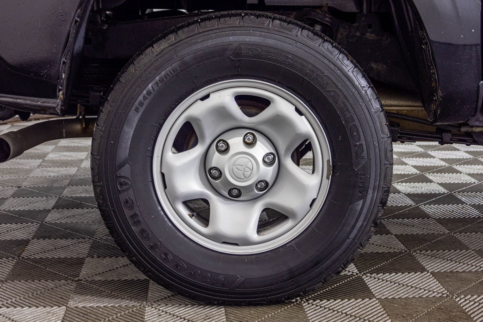 Used 2023 Toyota Tacoma SR AWD/4WD image 49