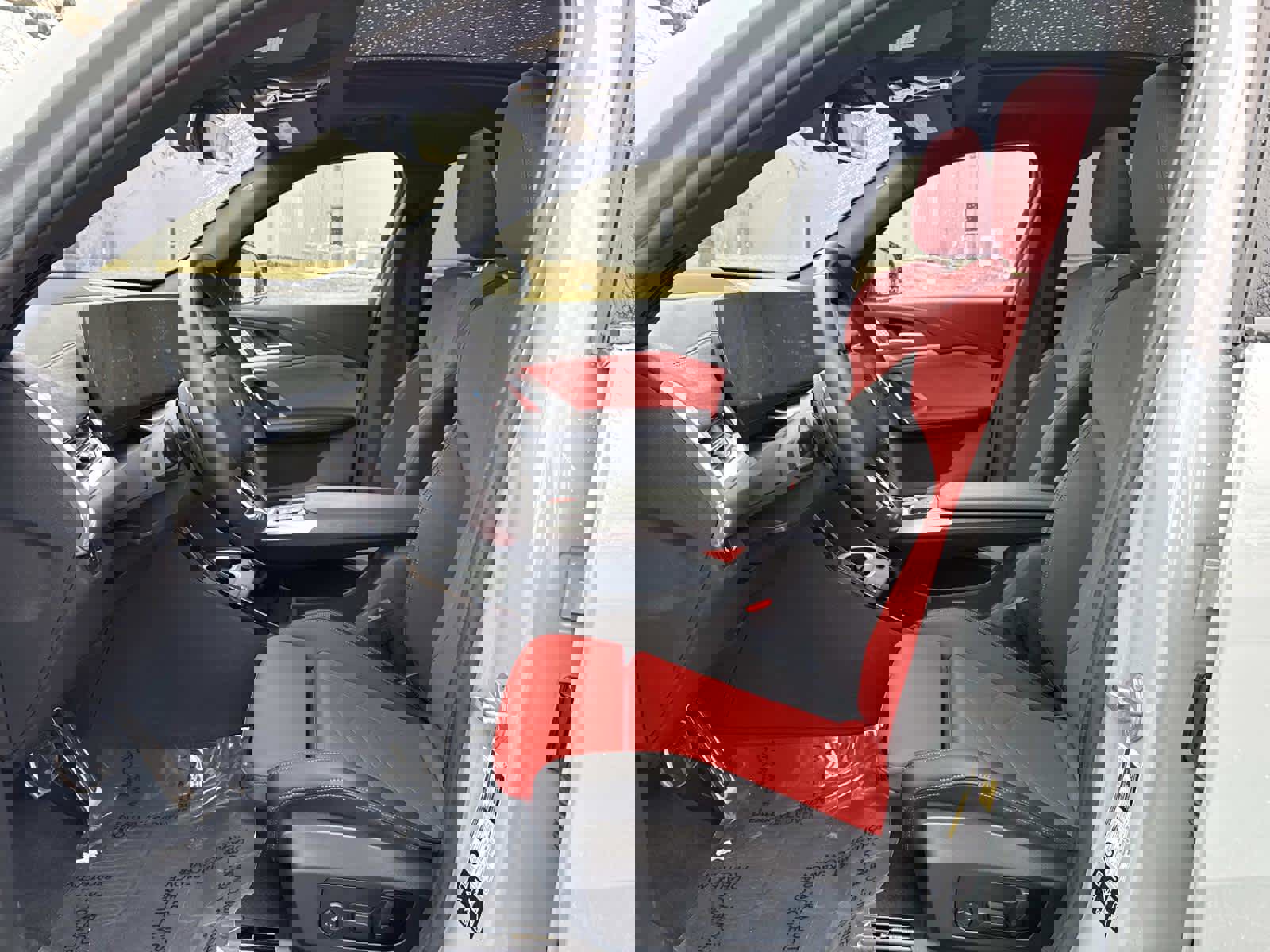 Used 2025 BMW X2 xDrive28i w/ Premium Package image 14