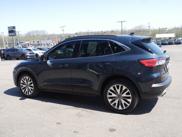 Used 2022 Ford Escape Titanium image 10