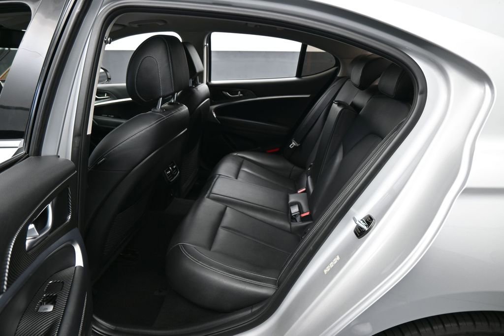 Used 2019 Genesis G70 2.0T Advanced RWD image 29