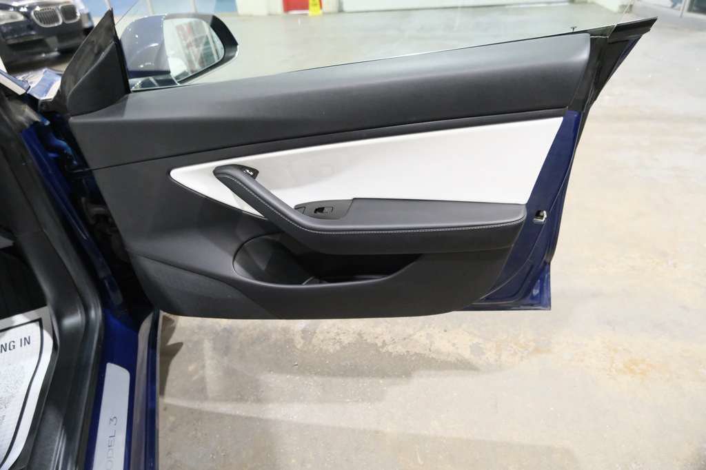 Used 2019 Tesla Model 3 Performance AWD/4WD image 30