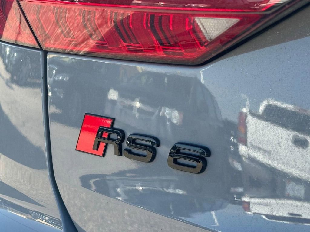 Used 2025 Audi RS 6 performance image 9