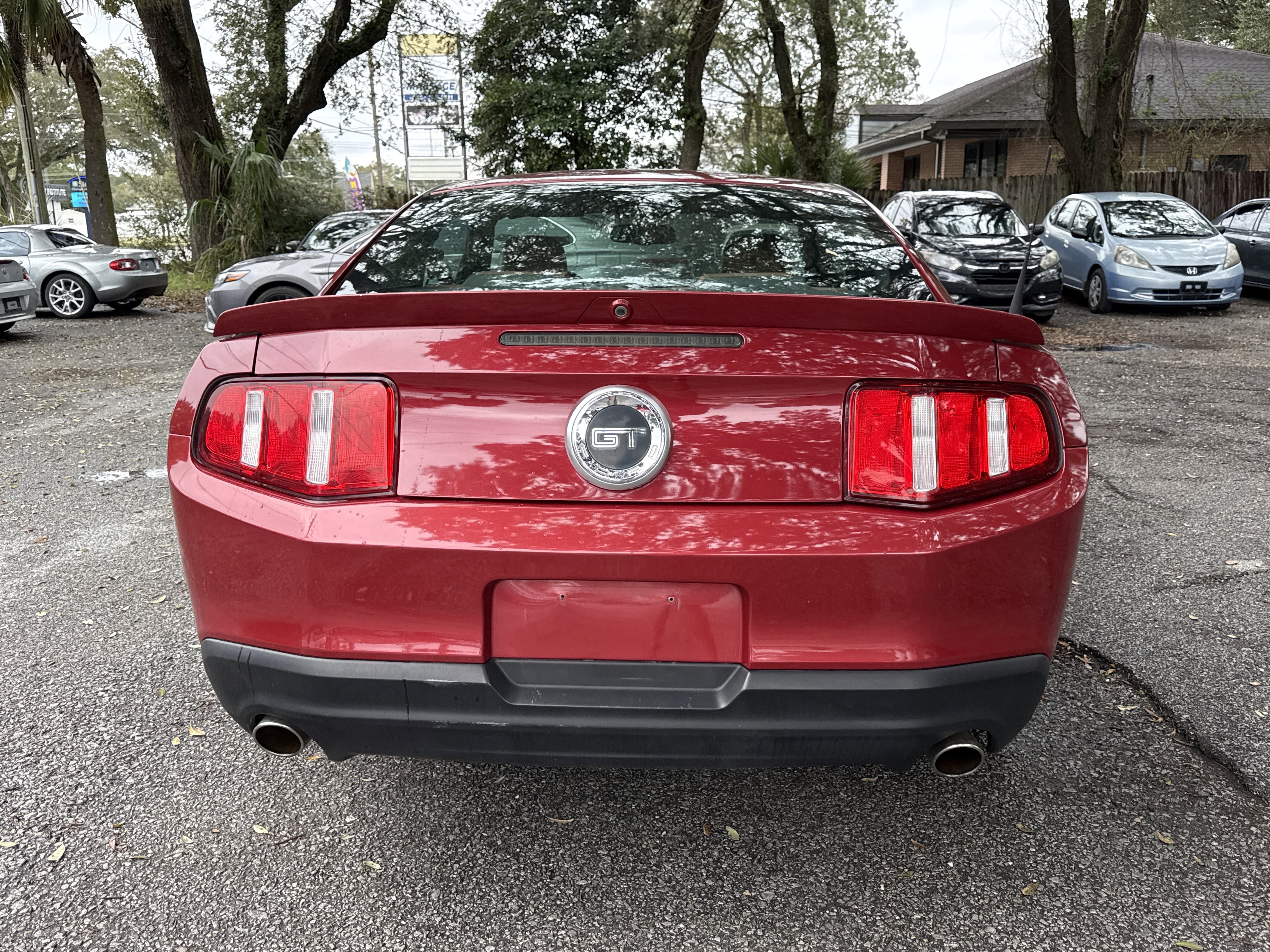 Used 2010 Ford Mustang GT image 4