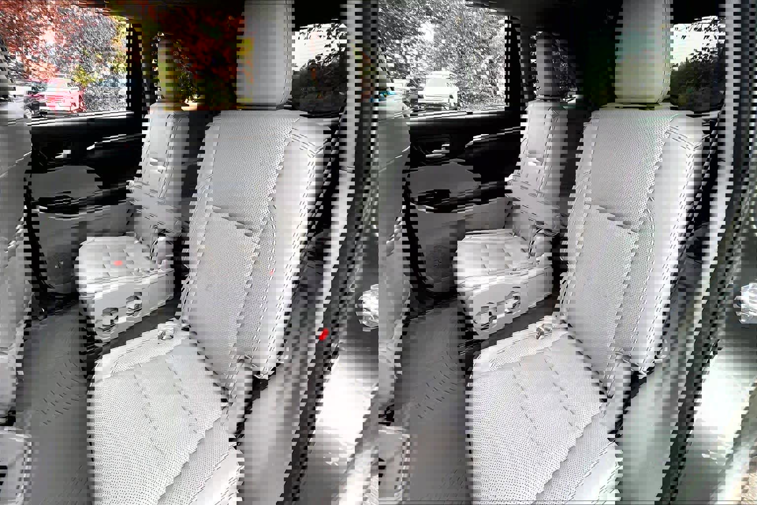 Certified 2016 Toyota Highlander Limited Platinum image 20