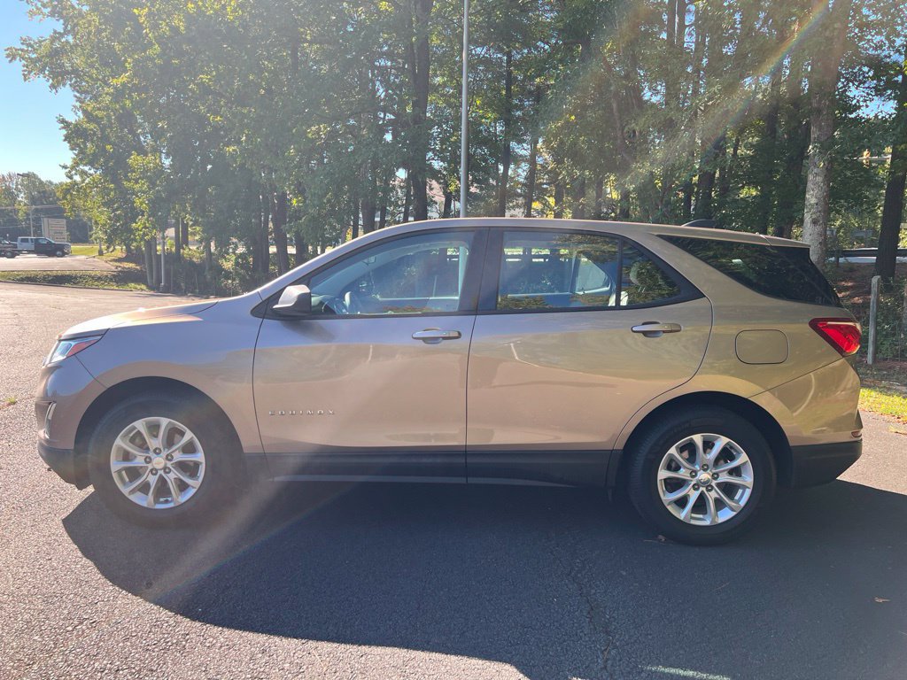 Used 2018 Chevrolet Equinox LS FWD image 6